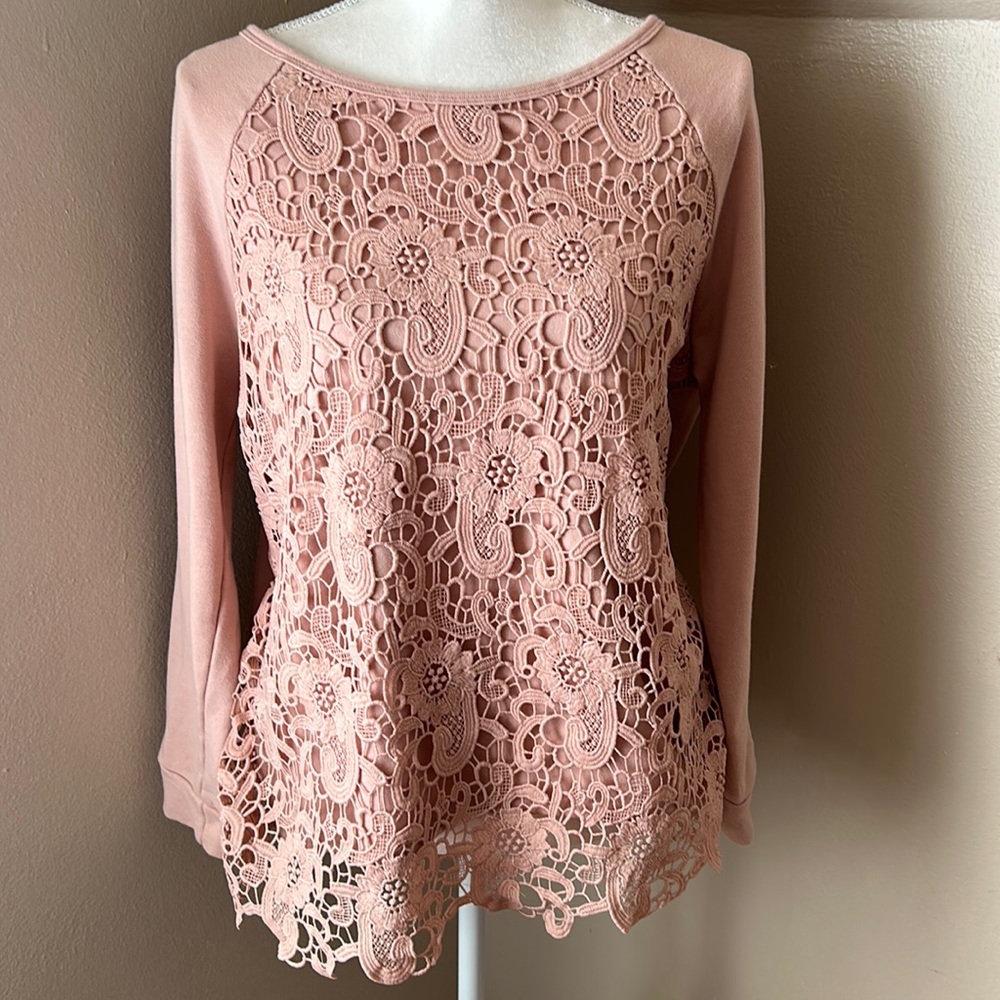 Adrianna Papell blush long sleeve top with scalloped front lace. Boat neck. EUC